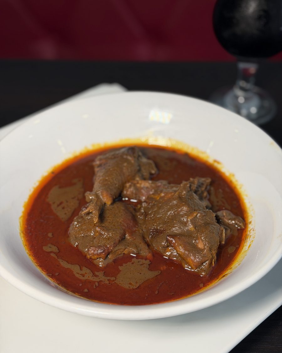 Photo d'une sauce graine, pour réserver une table chez Sepela à la Guillotière